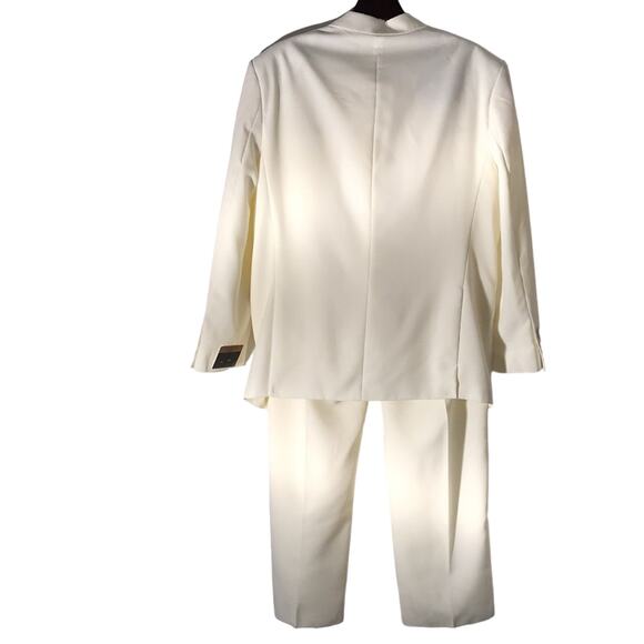 NWT. Designed In Italy Lucci Ivory Tuxedo. 42S - Picture 5 of 12